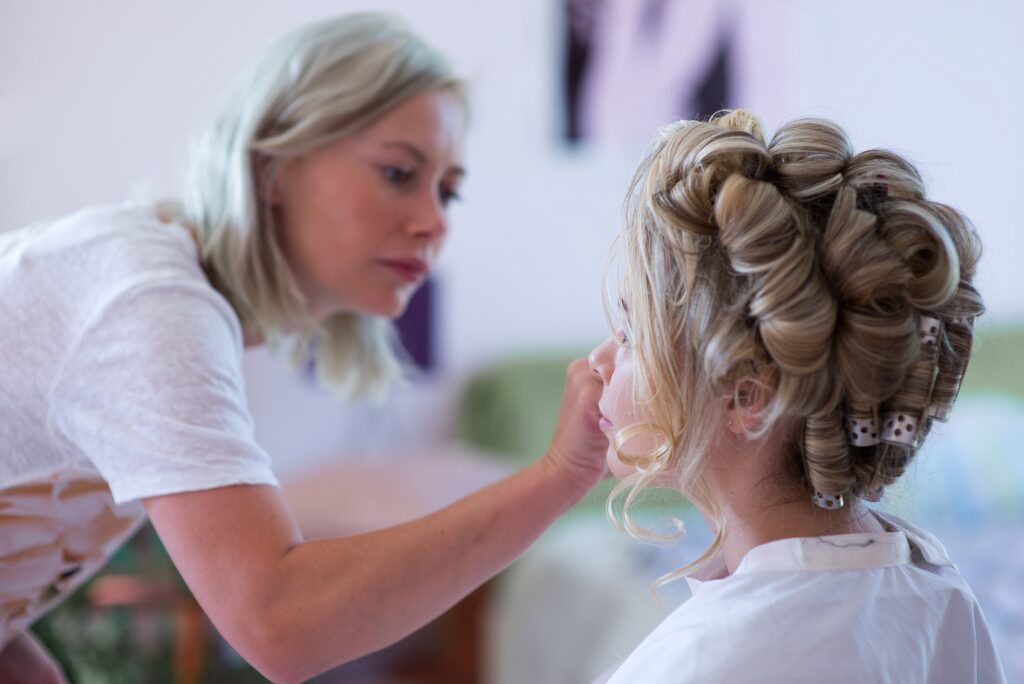 Do Bridal Makeup Artists Offer Touch-ups Or Change Of Look Services For The Reception?